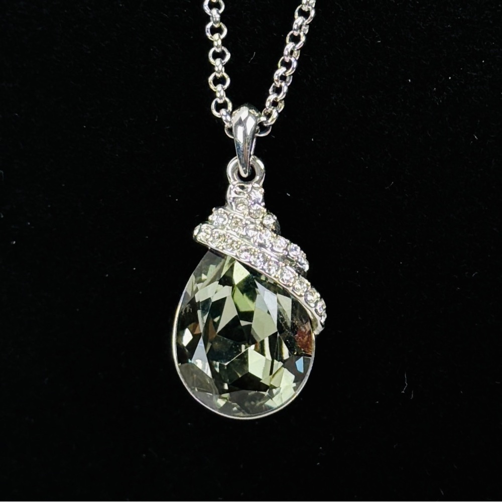 Silver Tone Pear Cut Pendant Necklace Elegant Statement Bridal Evening Gift
